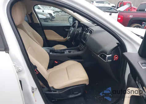 2018 Jaguar F-Pace 25T Premium z USA, uszkodzony, nr VIN SADCJ2FX4JA272271